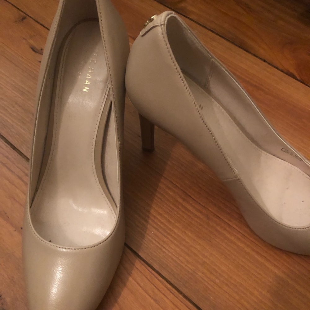 Cole Haan Pumps